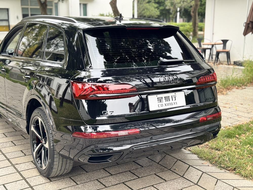 Audi Audi Q7