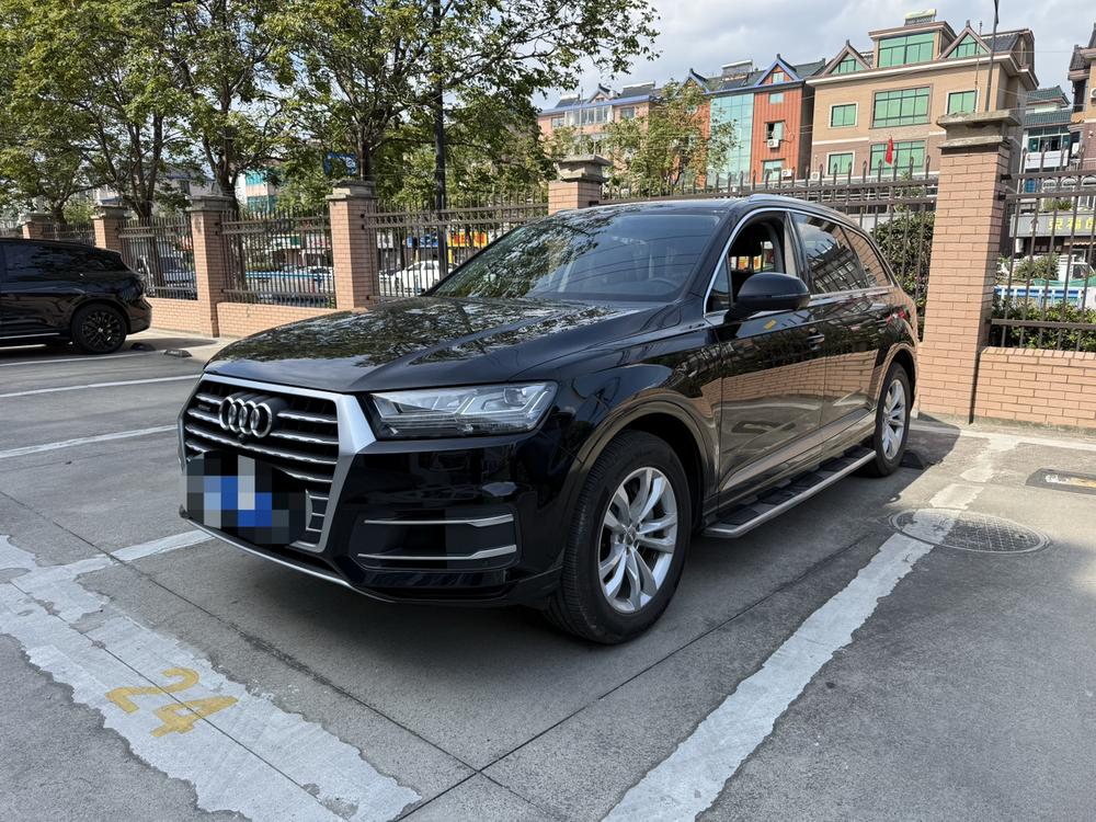 Audi Audi Q7