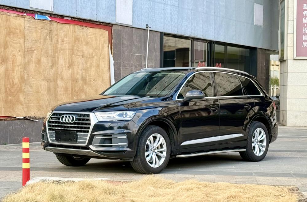 Audi Audi Q7