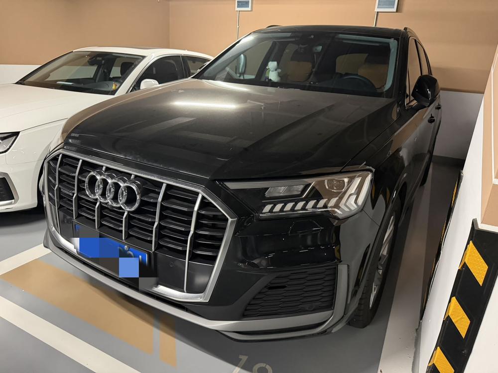 Audi Audi Q7
