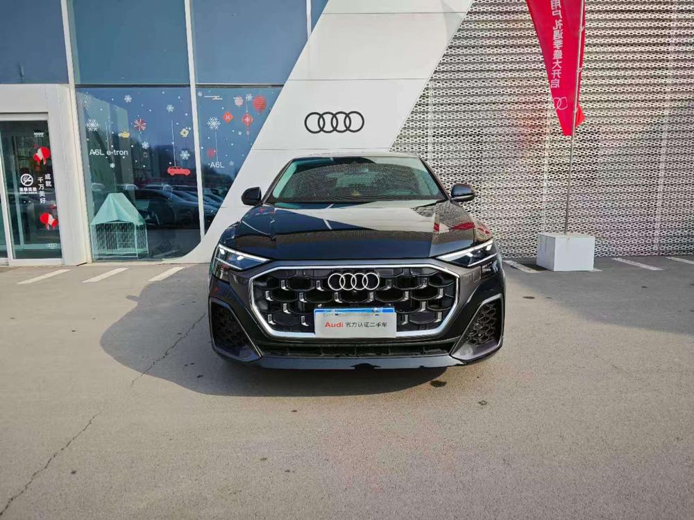 Audi Audi Q8