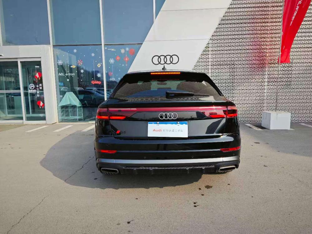 Audi Audi Q8