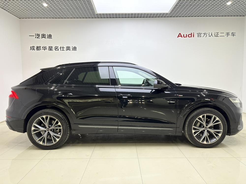 Audi Audi Q8