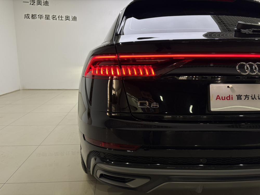 Audi Audi Q8
