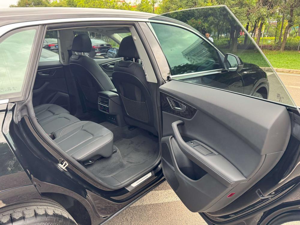 Audi Audi Q8