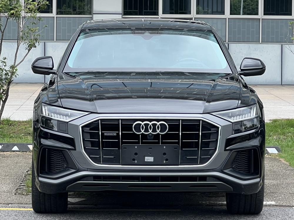 Audi Audi Q8