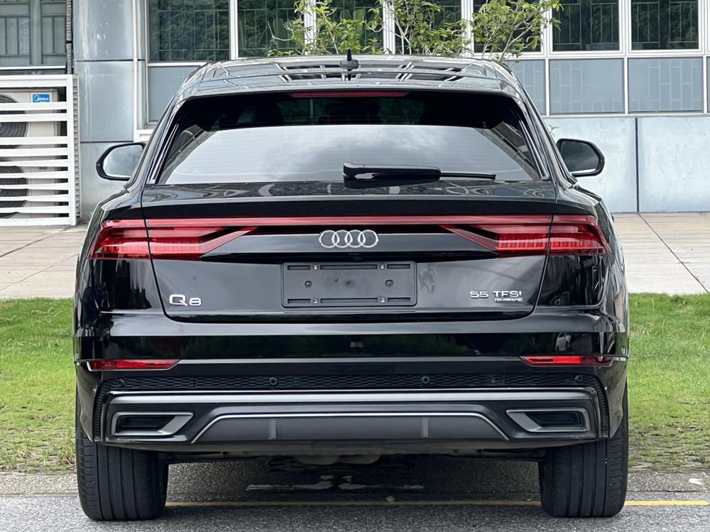 Audi Audi Q8