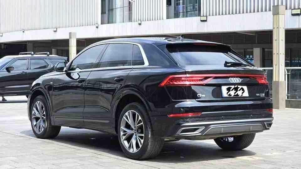 Audi Audi Q8