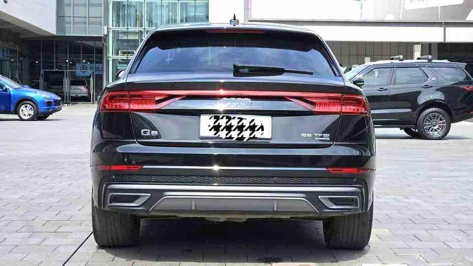 Audi Audi Q8