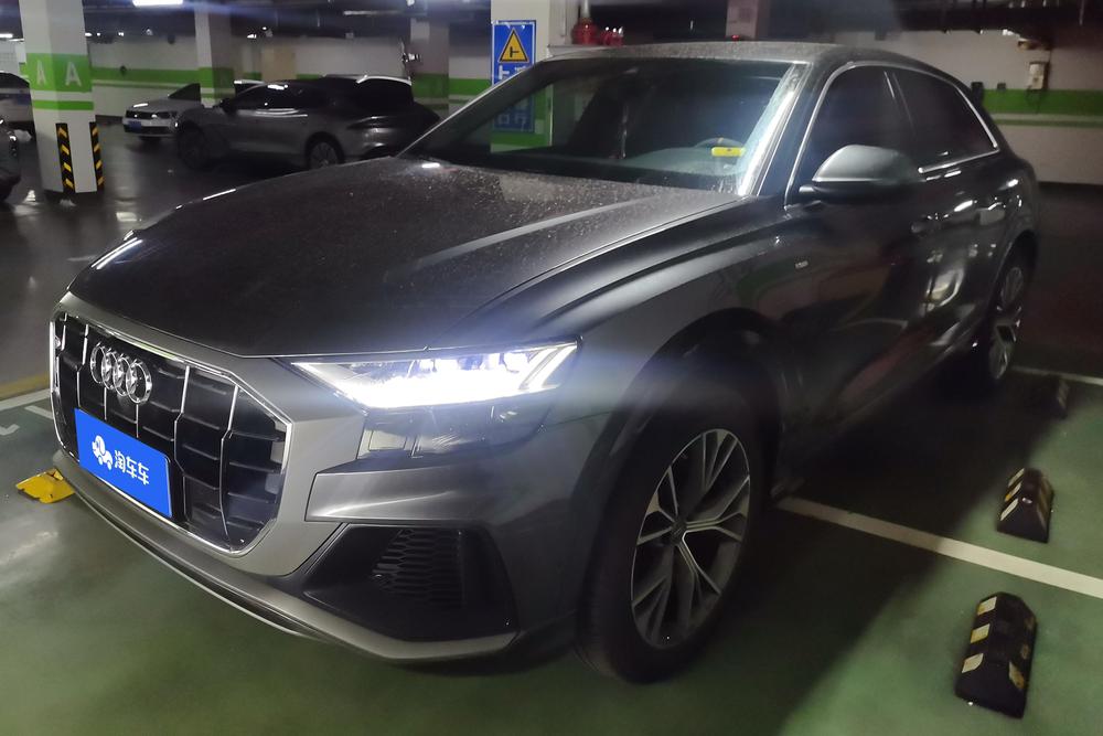 Audi Audi Q8
