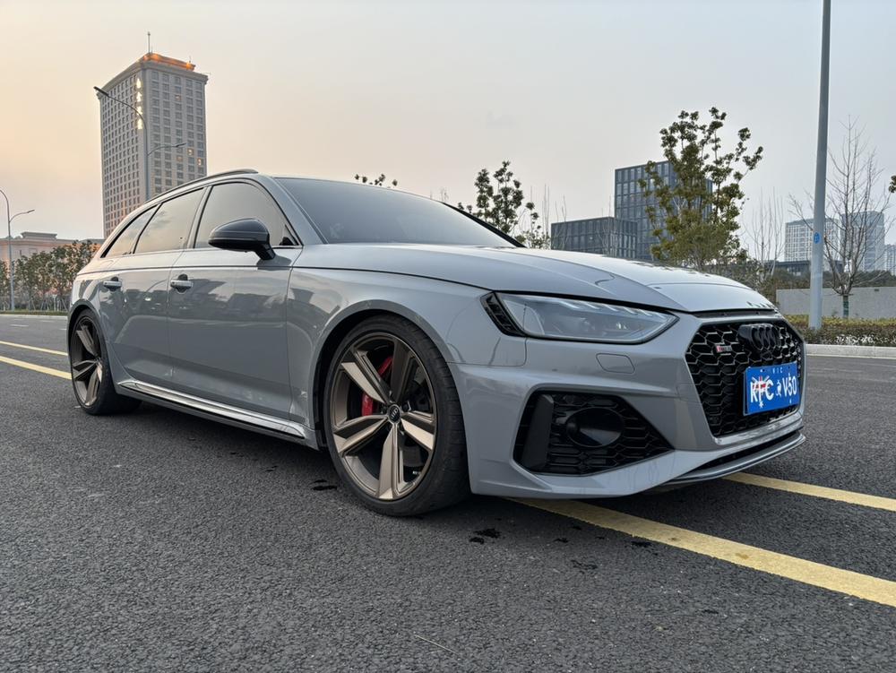 Audi Audi RS 4