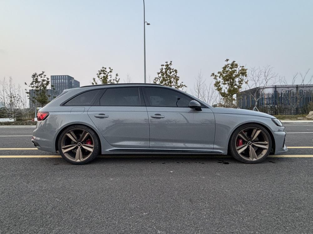 Audi Audi RS 4