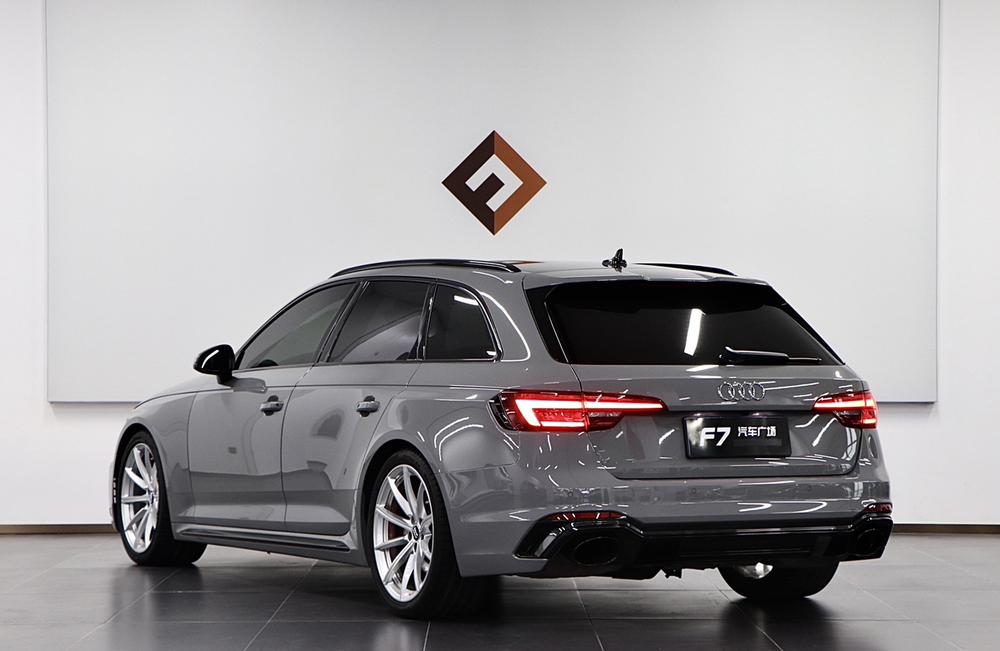 Audi Audi RS 4
