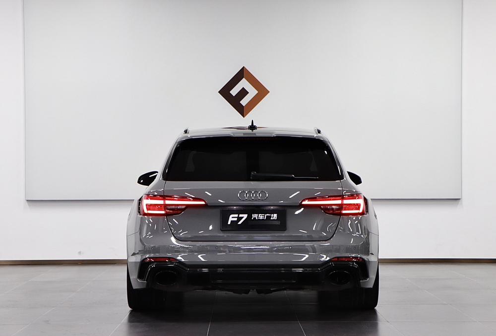 Audi Audi RS 4