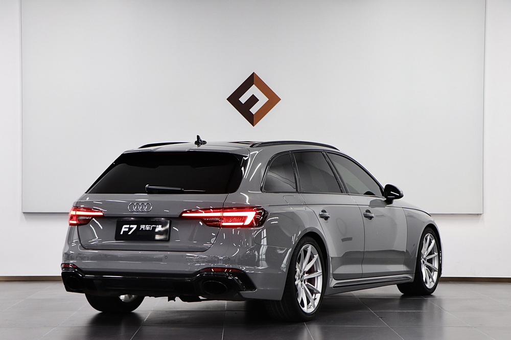 Audi Audi RS 4