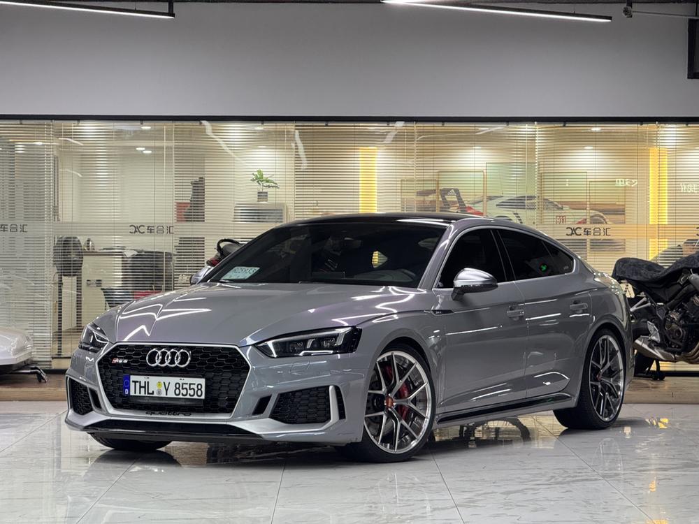 Audi Audi RS 5
