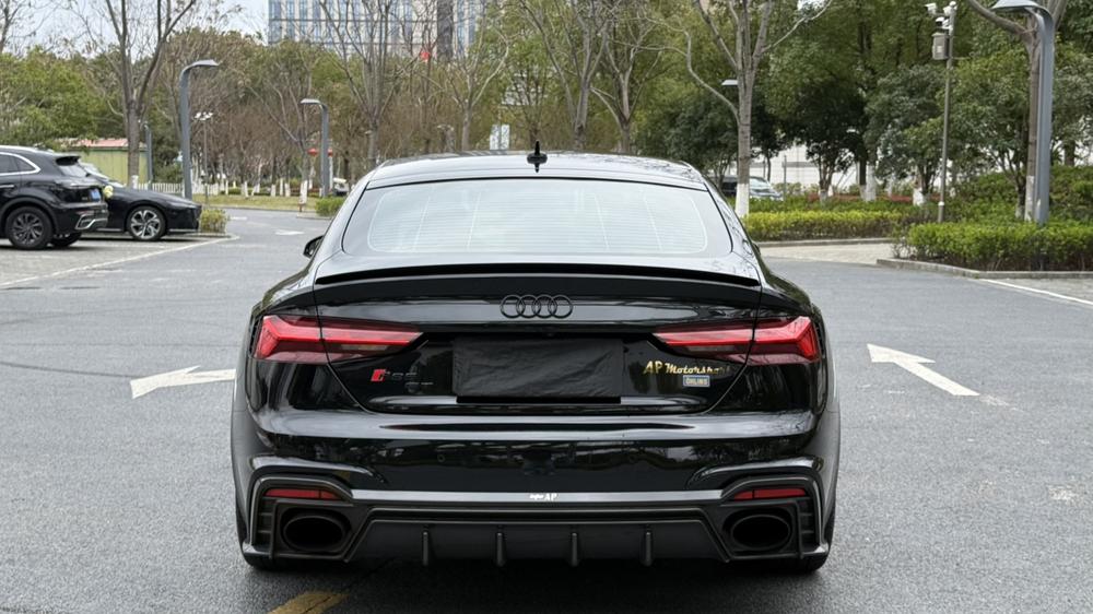 Audi Audi RS 5