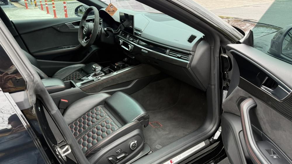 Audi Audi RS 5