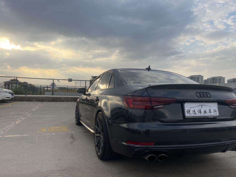 Audi Audi S4