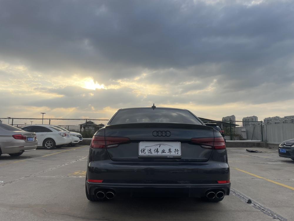 Audi Audi S4