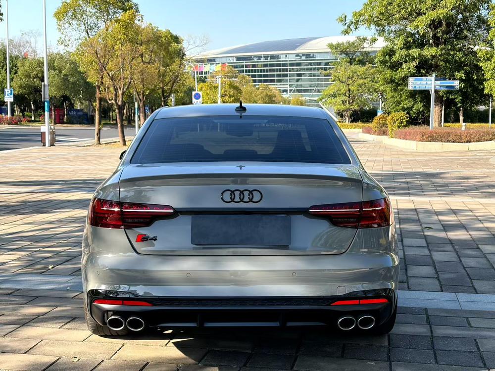 Audi Audi S4