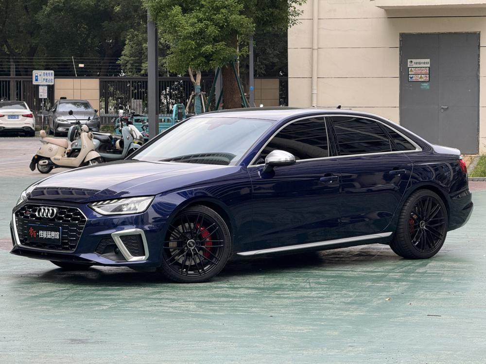 Audi Audi S4