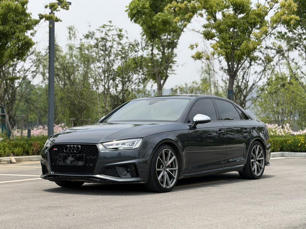 Audi Audi S4