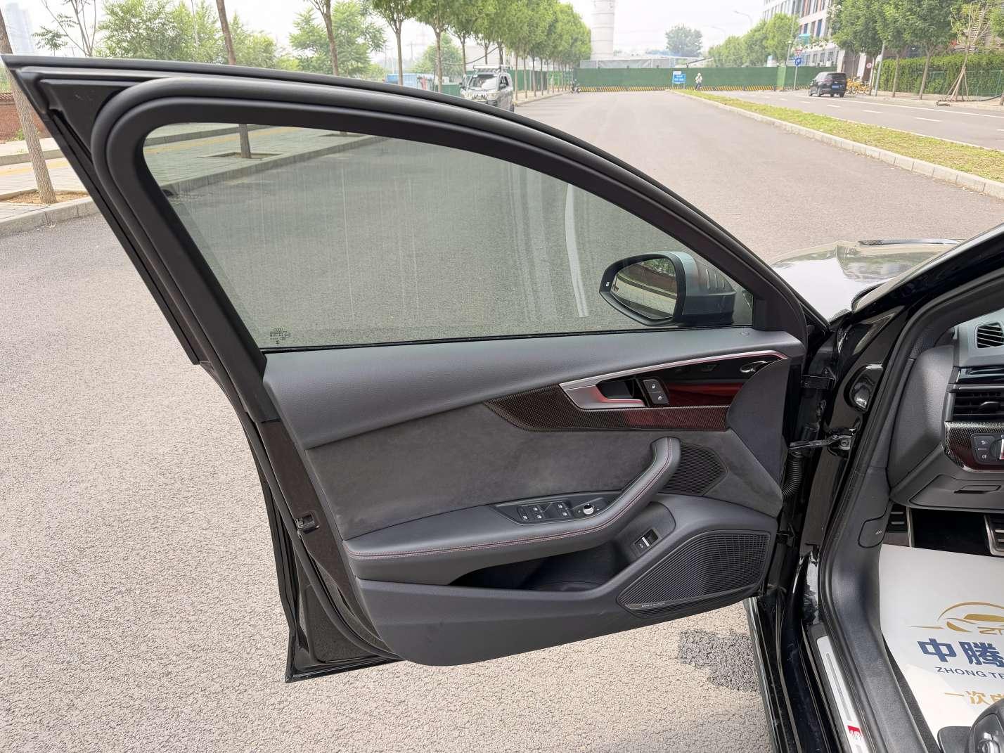 Audi Audi S4