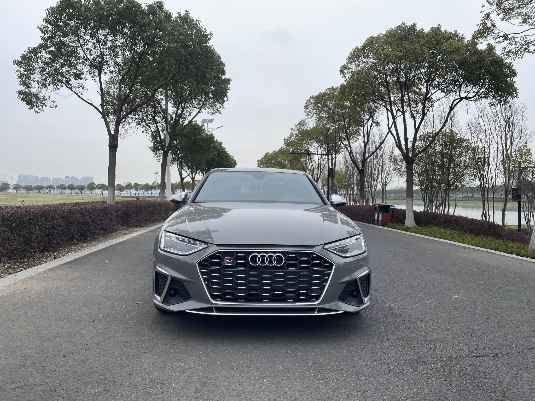 Audi Audi S4