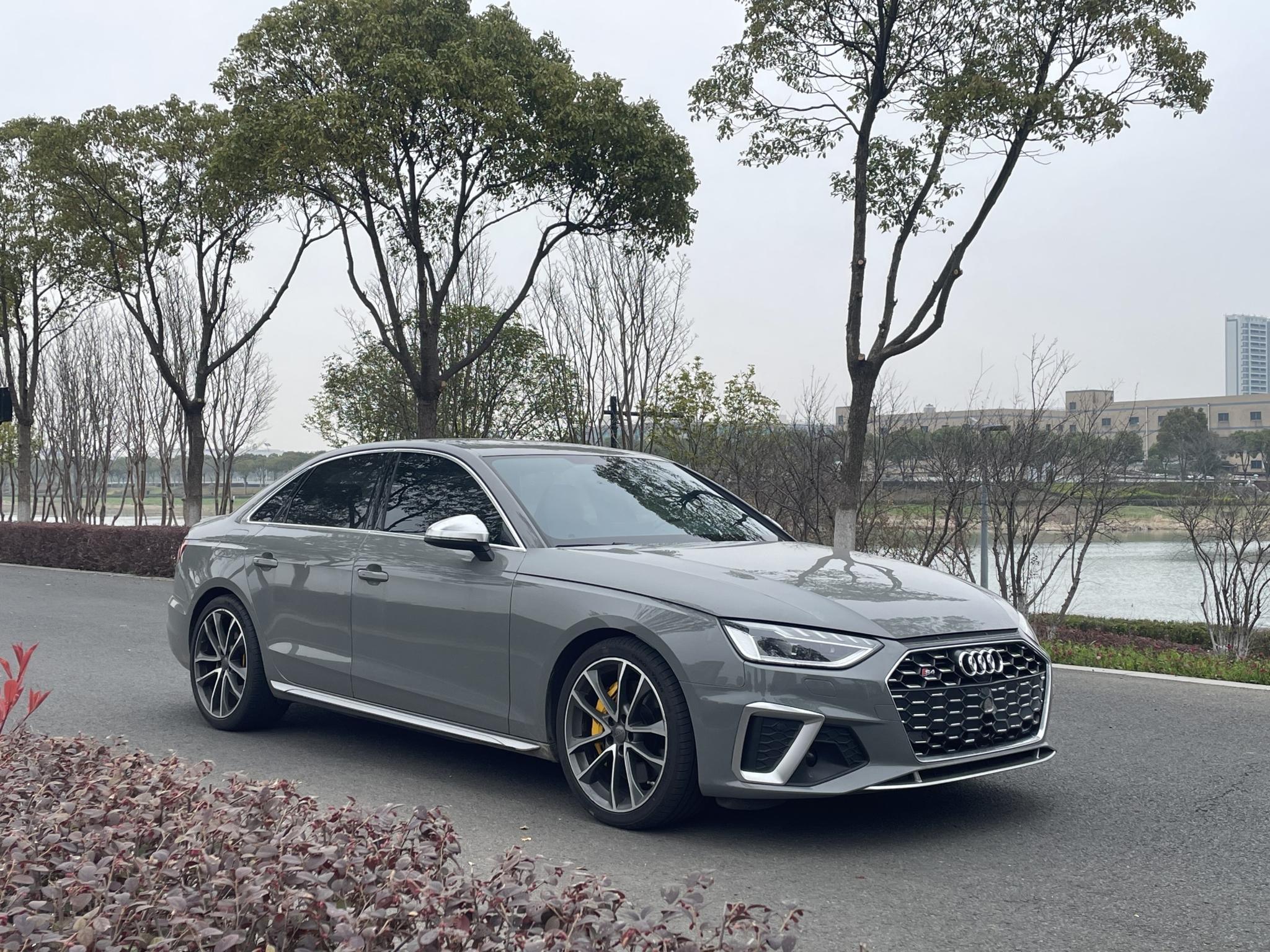 Audi Audi S4