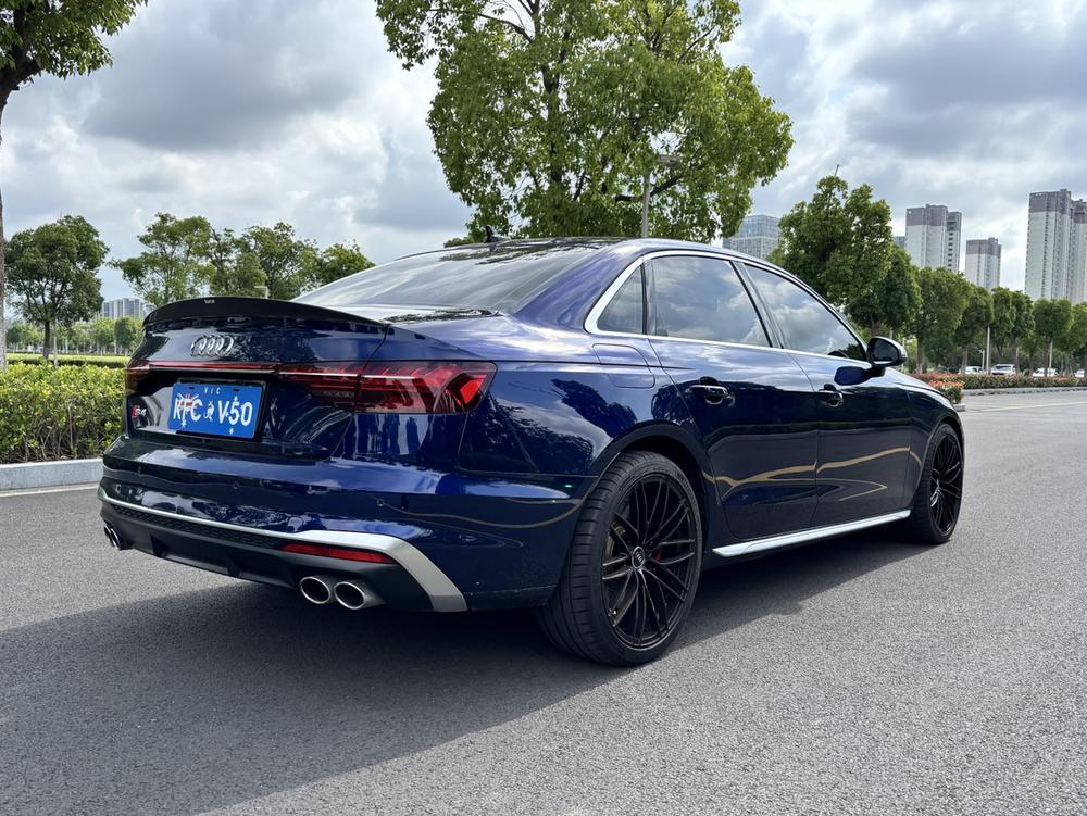 Audi Audi S4