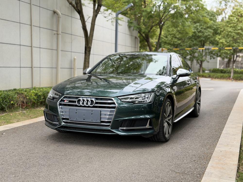 Audi Audi S4