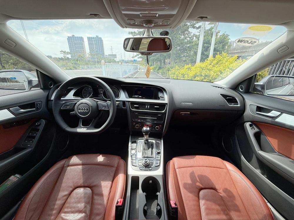 Audi Audi S5