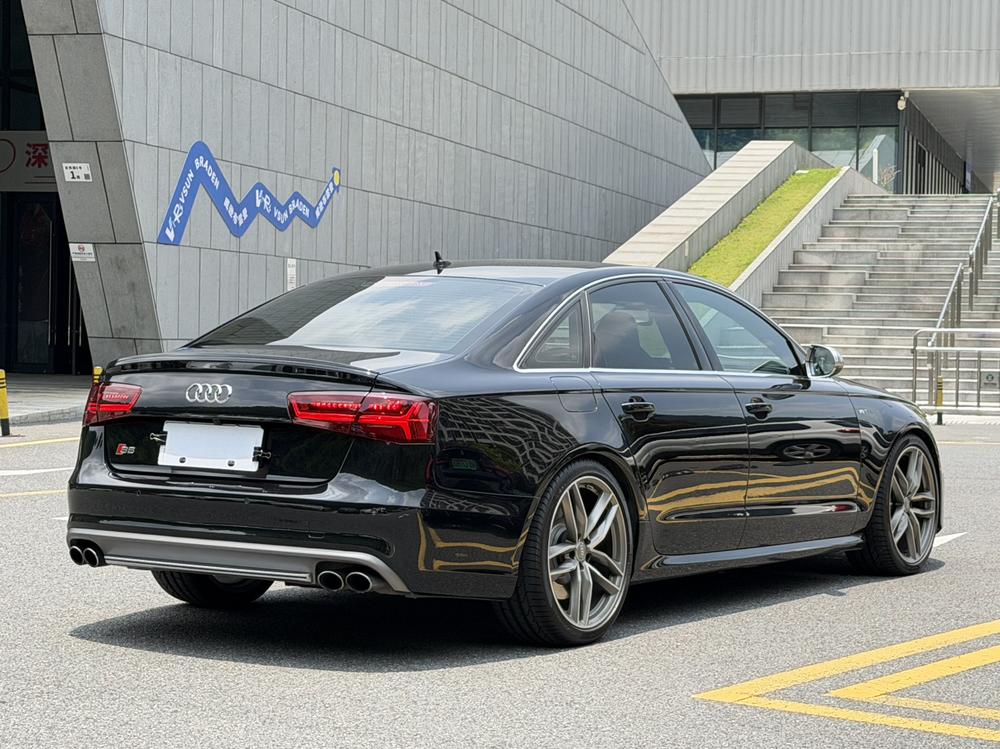 Audi Audi S6