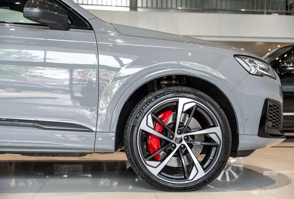 Audi Audi SQ7