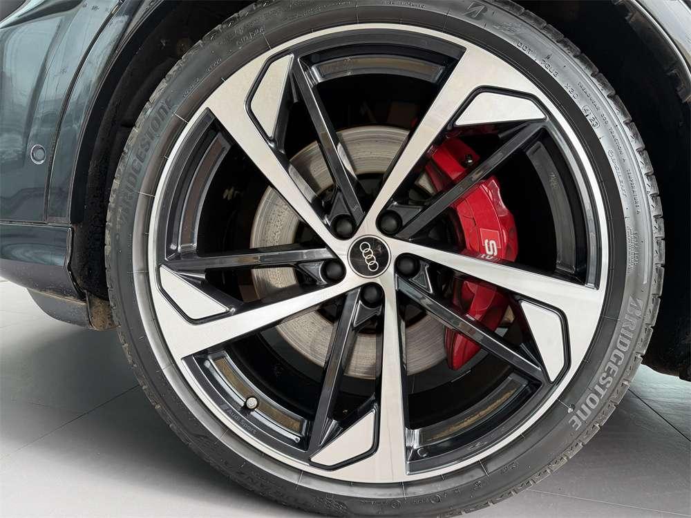 Audi Audi SQ7