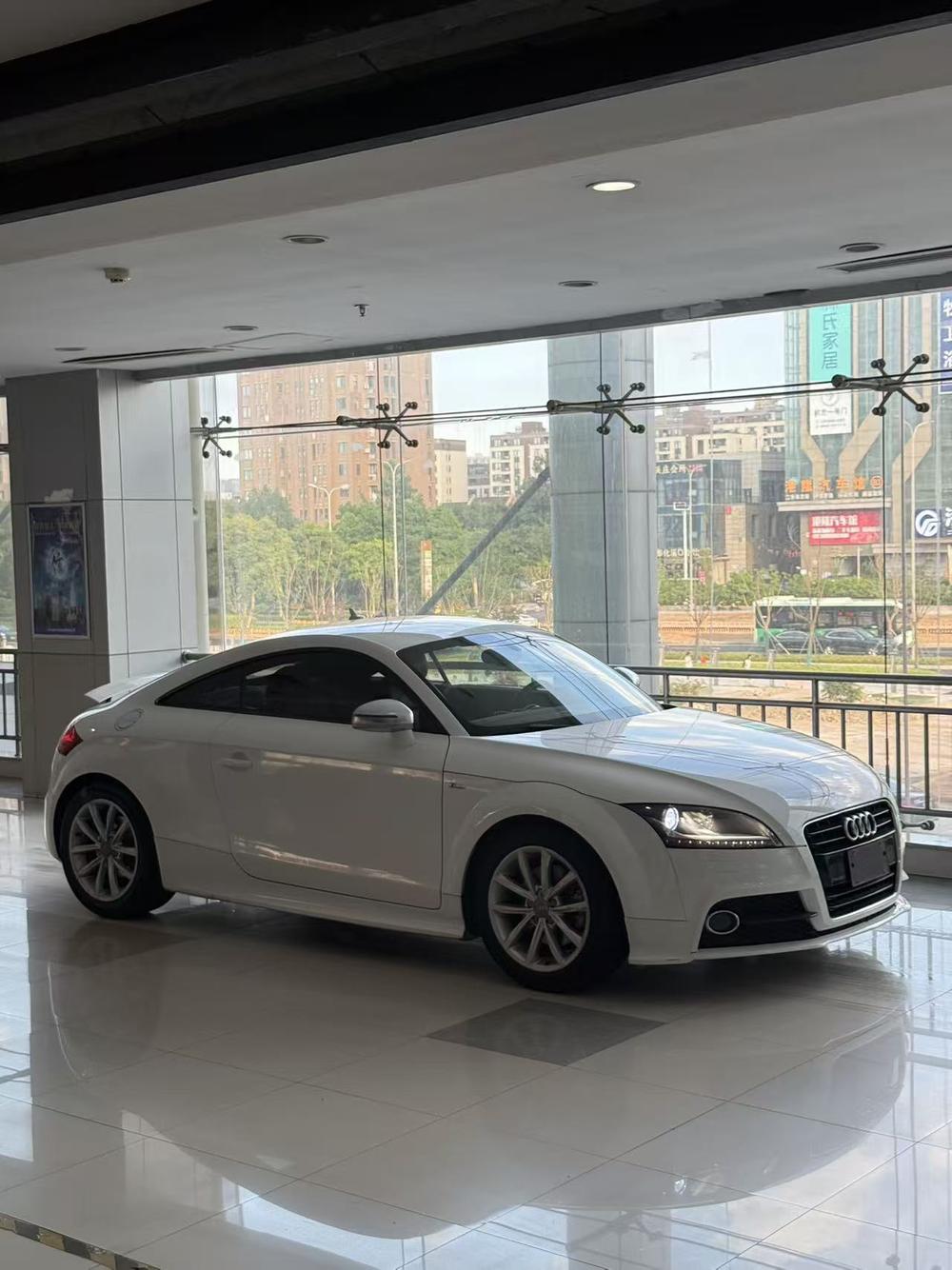 Audi Audi TT