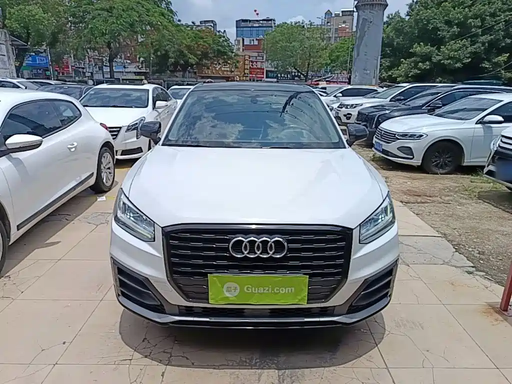 Audi Q2L
