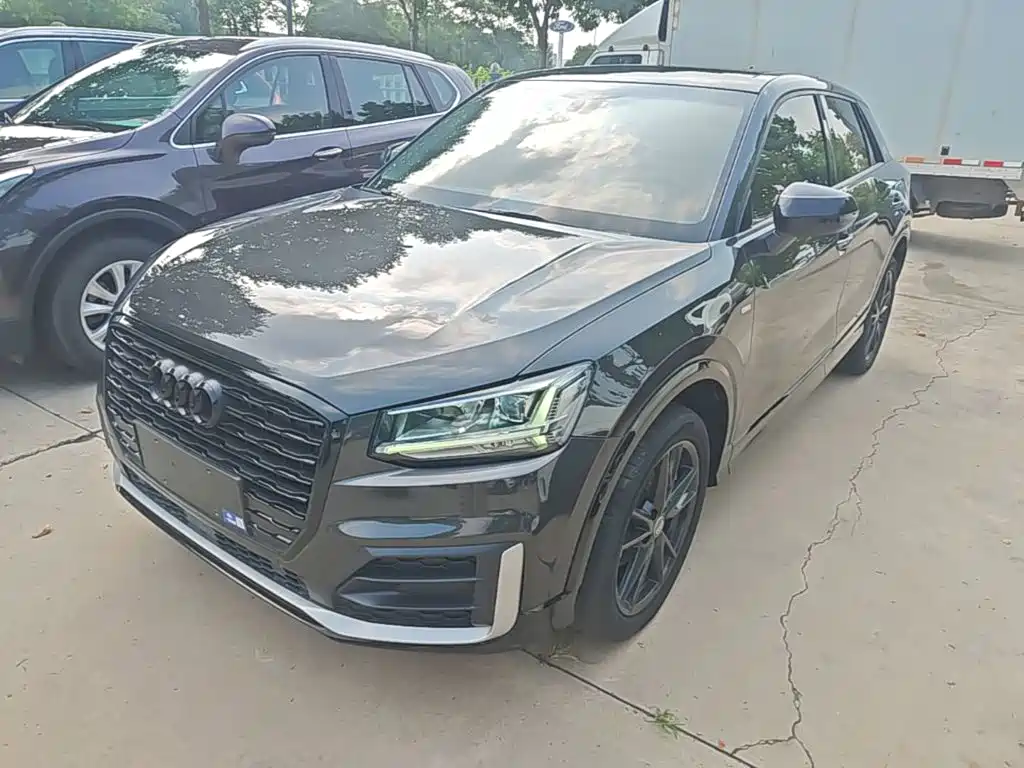 Audi Q2L