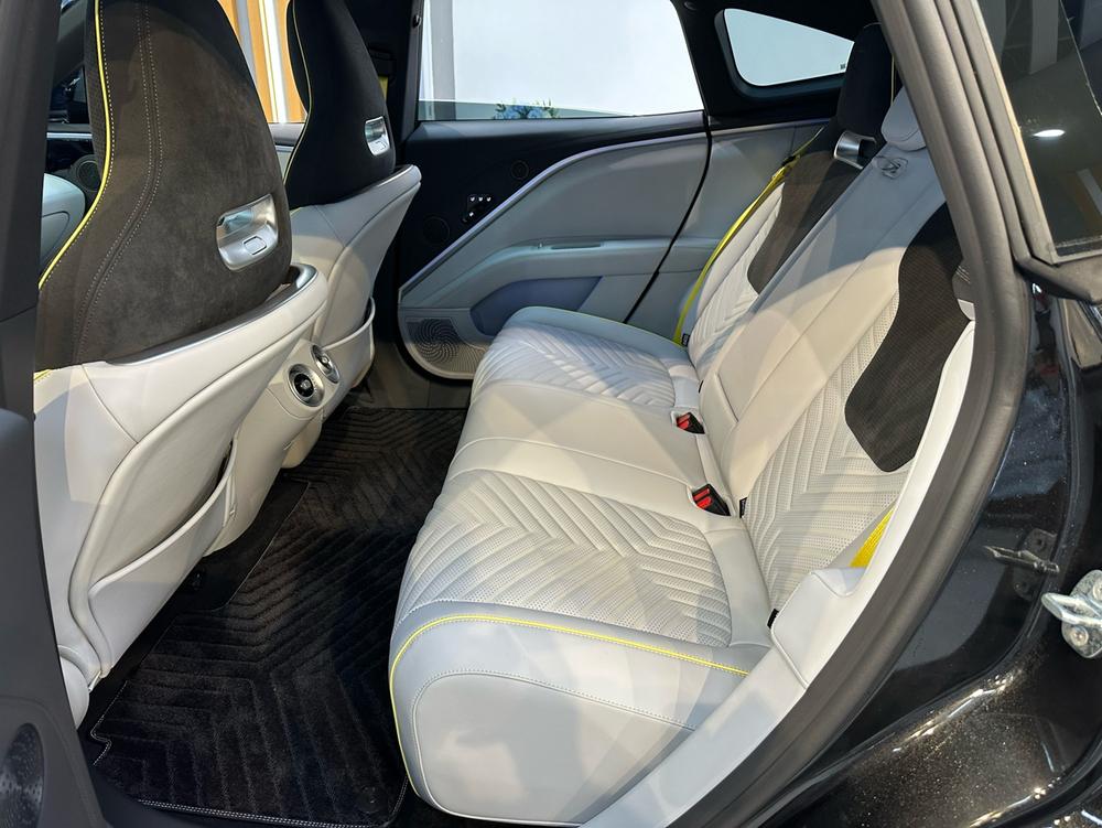 Avatr Avatr 11