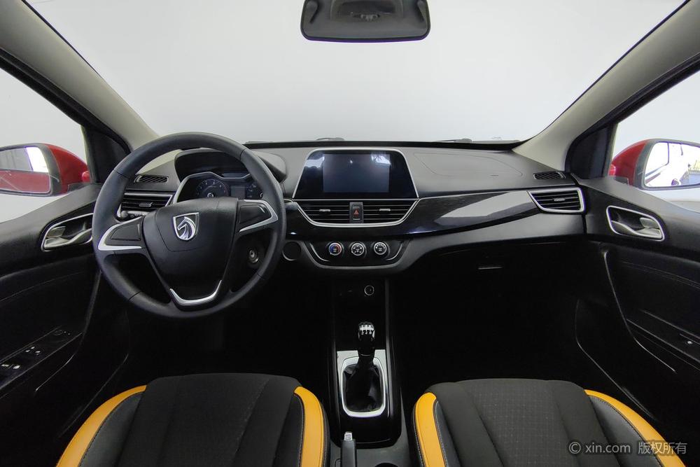 Baojun Baojun 310