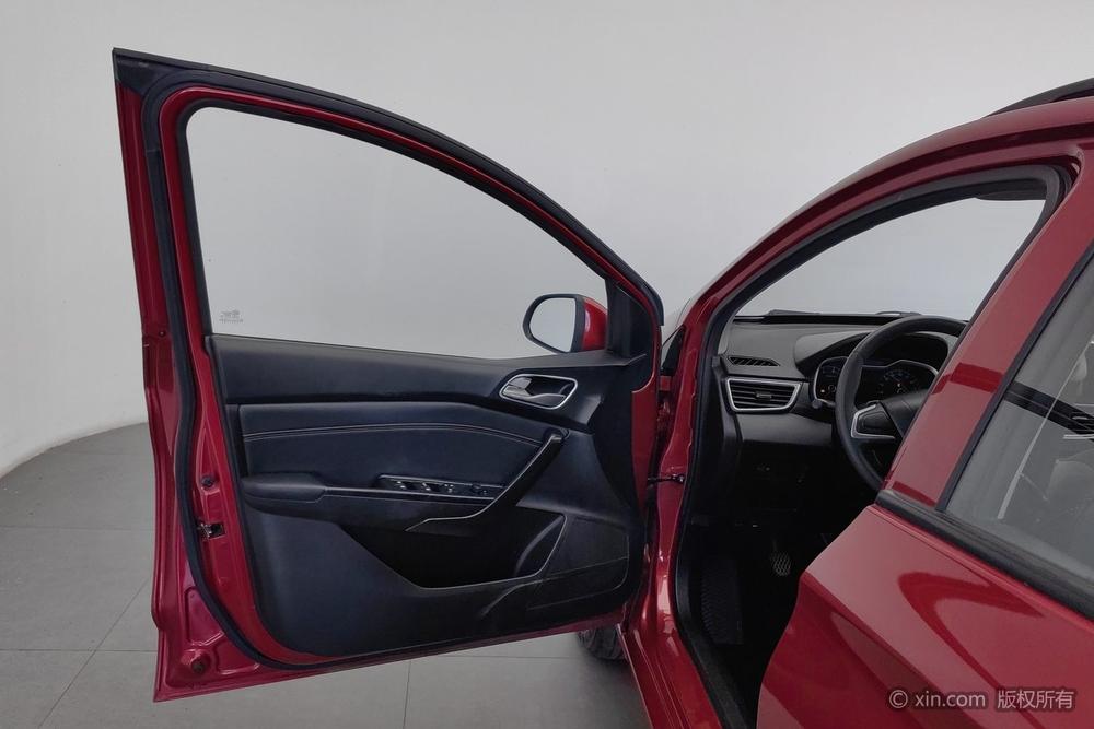 Baojun Baojun 310