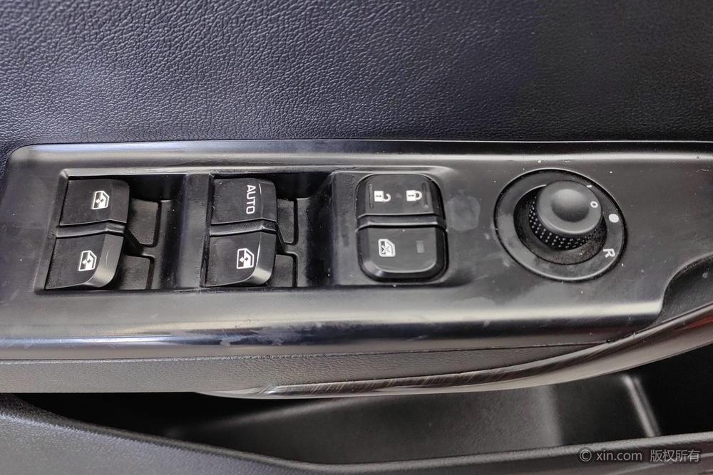Baojun Baojun 310