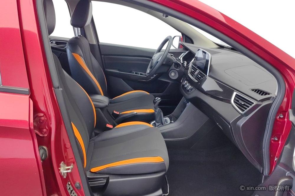 Baojun Baojun 310