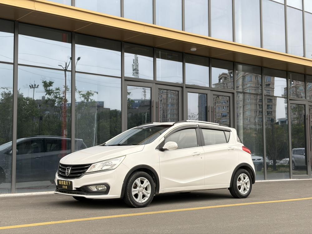Baojun Baojun 310