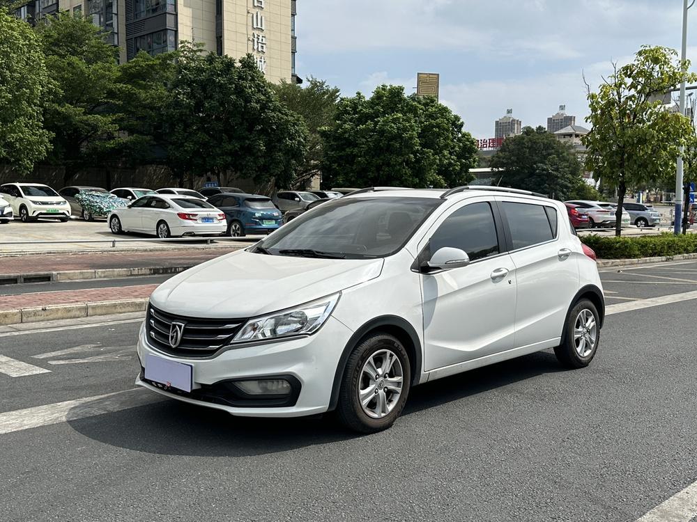 Baojun Baojun 310