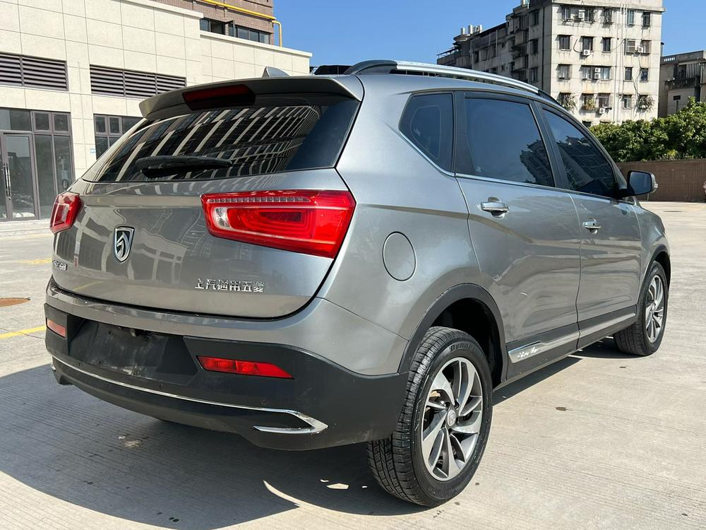 Baojun Baojun 560