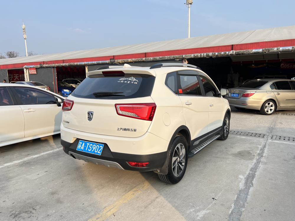 Baojun Baojun 560