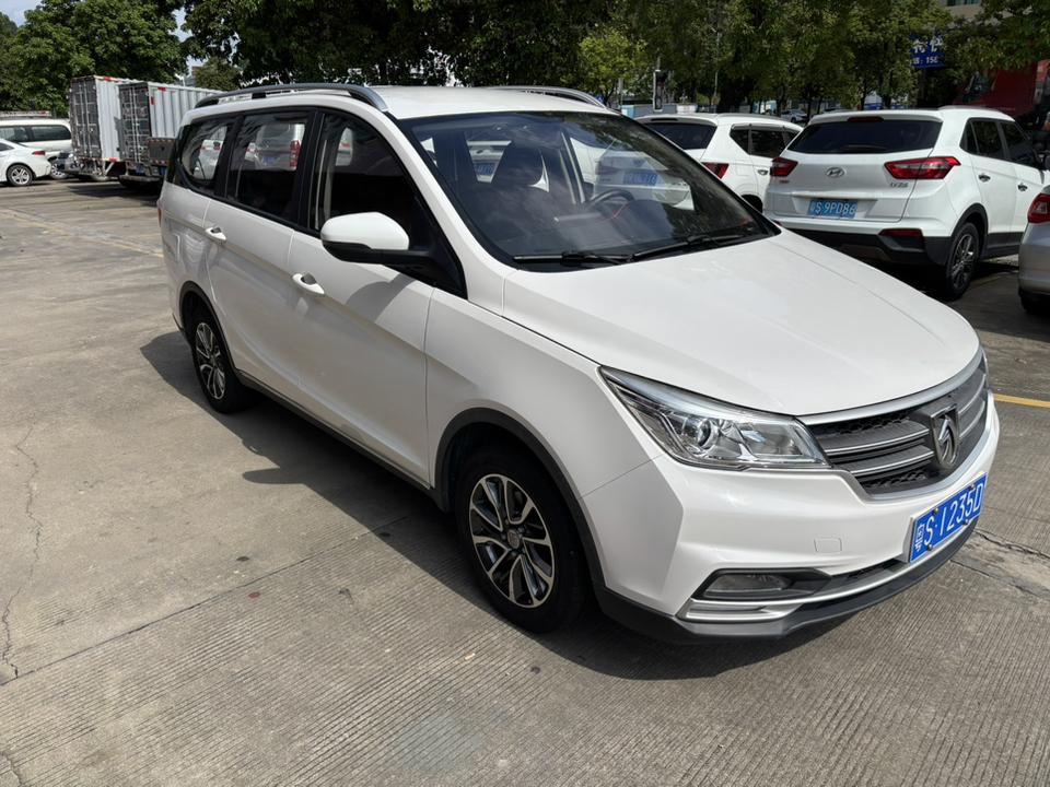 Baojun Baojun 730