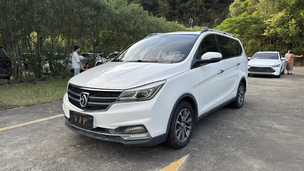 Baojun Baojun 730